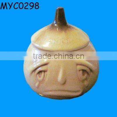Kitchen decoration white ceramic onion storage pot
