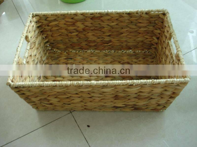 water hyacinth storage basket with willow