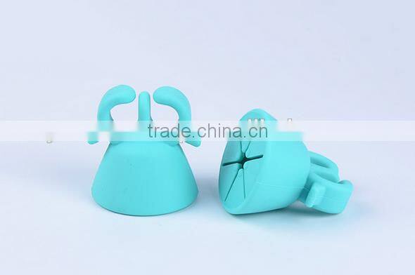 Popular soft silicone nail art tools finger cots holder