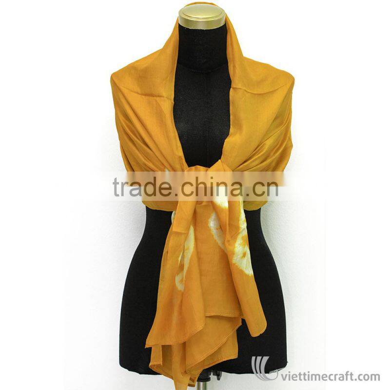Silk Scarves made in Vietnam, light and warm, elegant designs, eye catching colors, high quality and long lasting