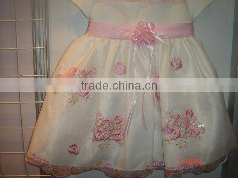 girls wearing short dress little girl flower dress