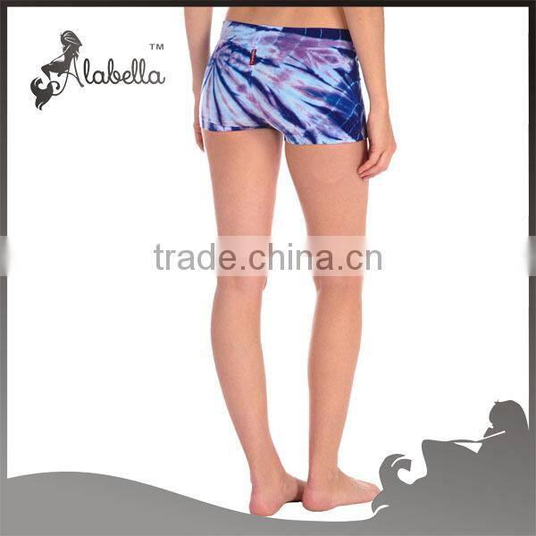 Custom fitness pants and yoga tights athletic apparel manufacturers