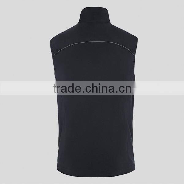 Breathable and waterproof sleeveless men vest