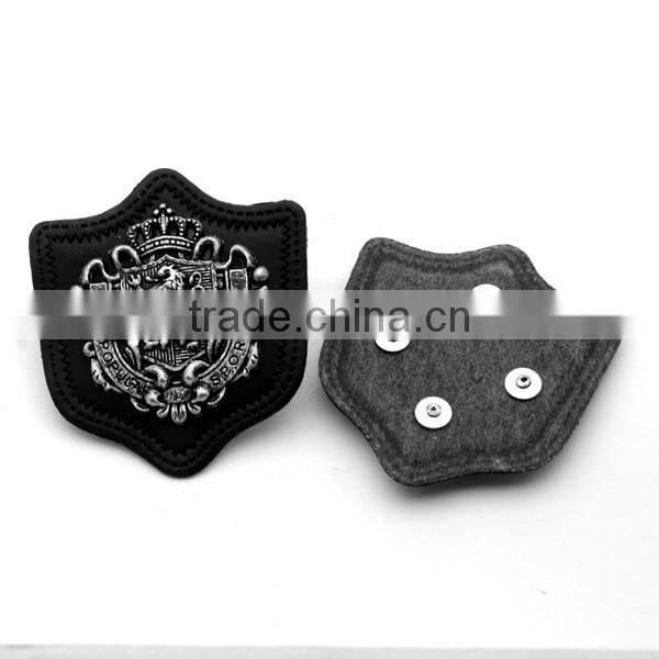 Black PU leather patch sew on label metal alloy logo antique silver color for jeans/sportswear PLB-004