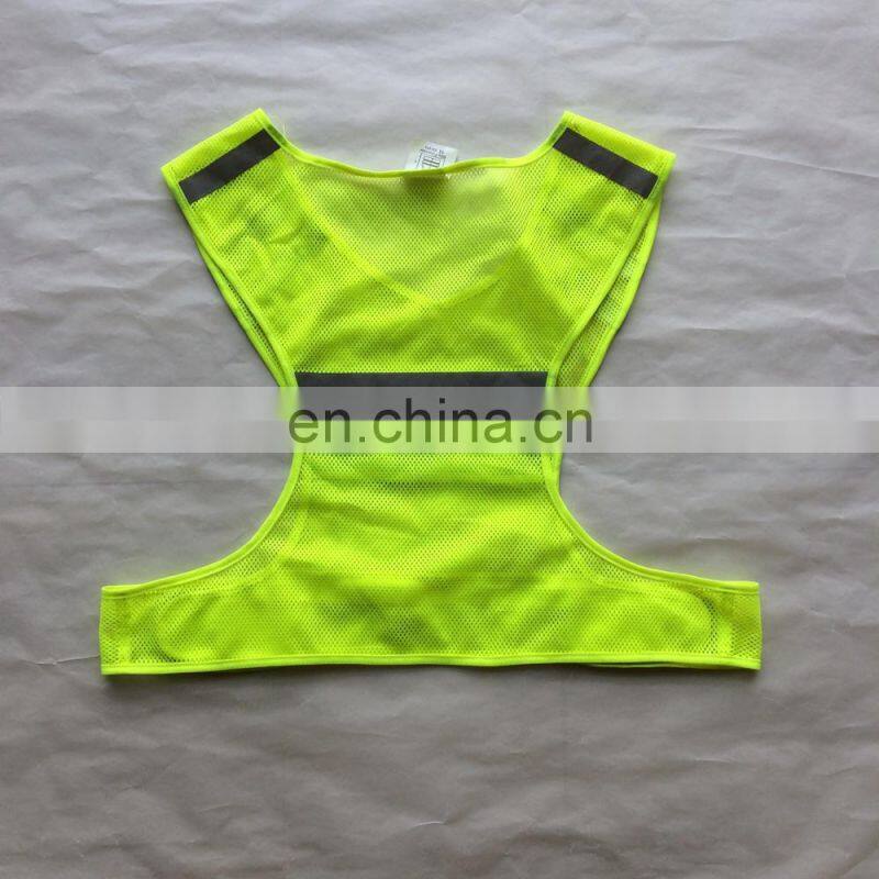 2017 wholesale night yellow mesh reflective running vest with pocket