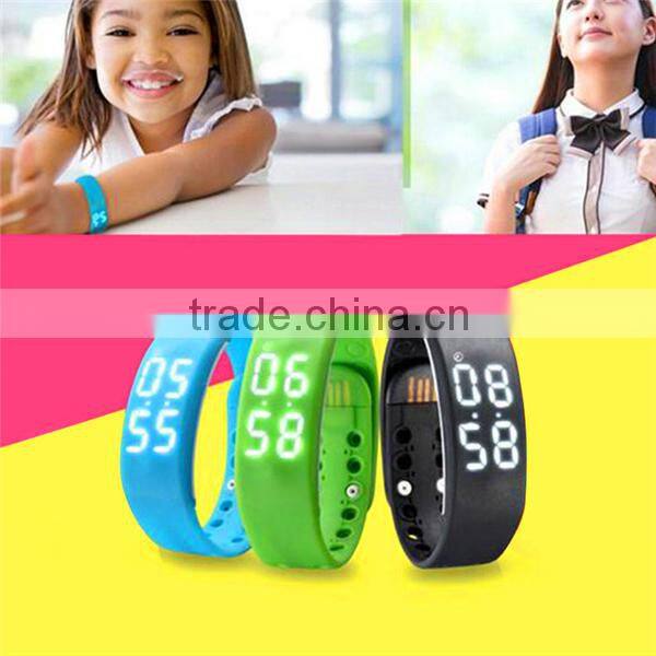 2015 new product pedometer bracelet