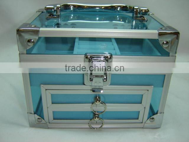 Lovely and elegant Pink decorative pattern Jewelry Case