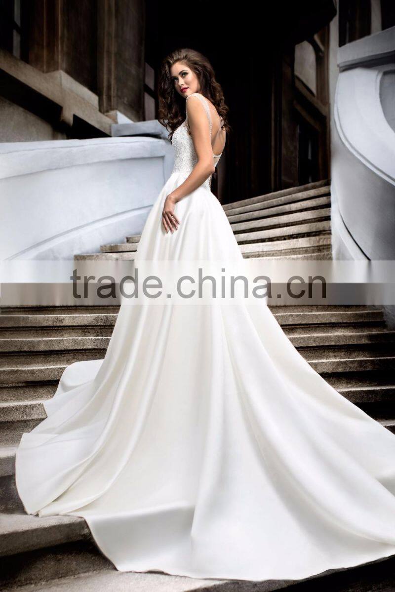 Magical Wedding Mensa Gown with Impressive Royal Train 2016 New Collection