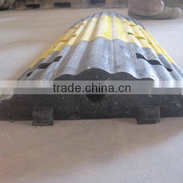 High quality yellow and black road bump