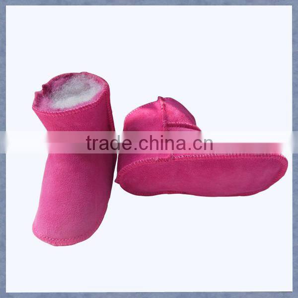 Wholesale sheepskin leather with fur lining baby boots with custom label