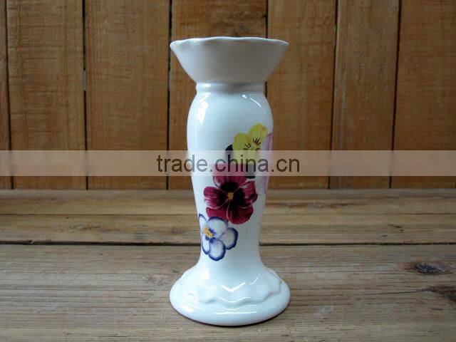 Elegant Ceramic tea pot with lid