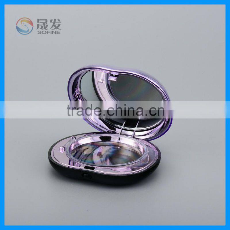 Heart-shaped empty compact powder case