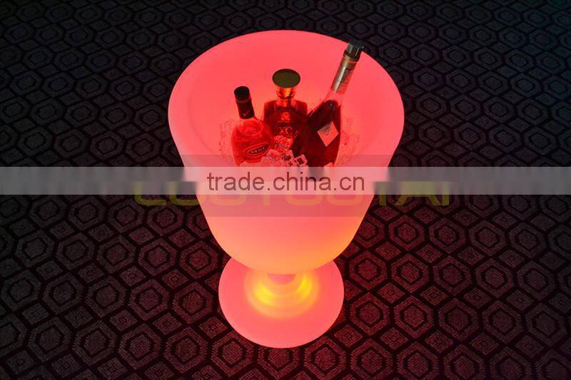 New Design wineglass shape Plastic Luminous Led Ice Bucket/Bar Wine Ice Bucket