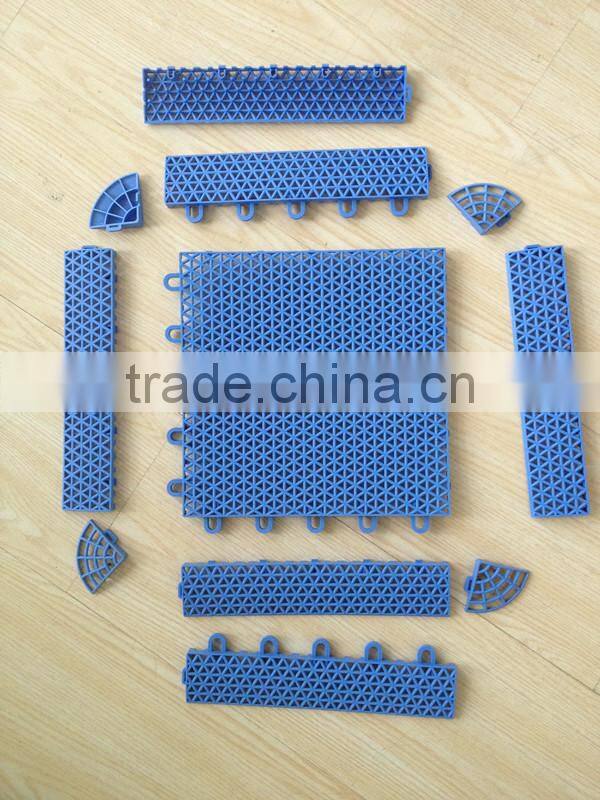 Suspended interlocking sports plastic flooring