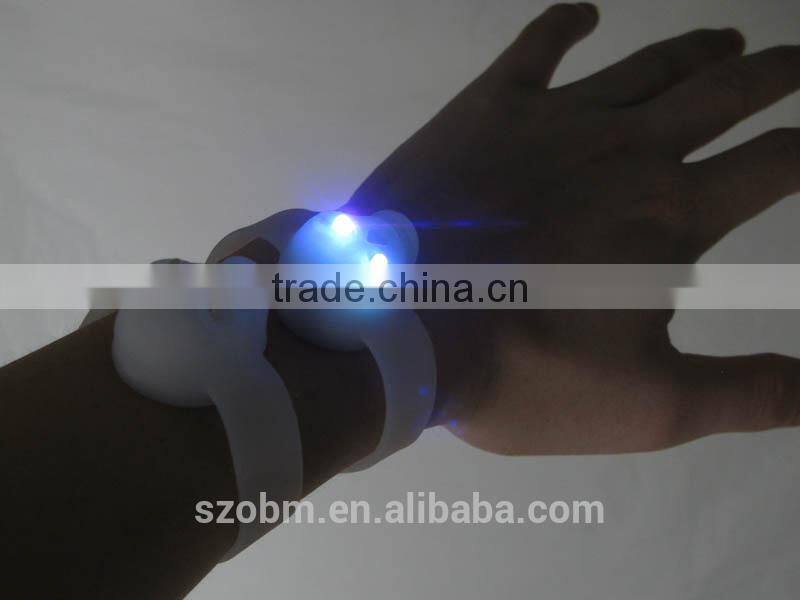 Lichao LC-6068-A Bicycle Light with Battery Safty Rear Light