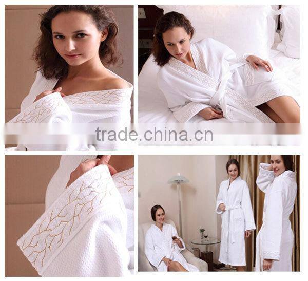 China cheap cotton hotel luxury waffle bathrobe