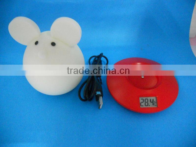 Micro USB LED night light with thermometer