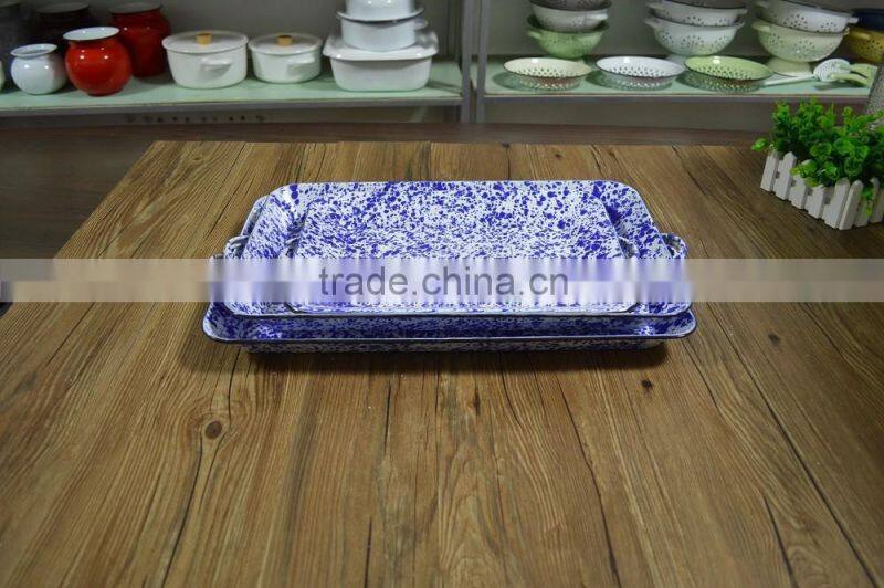 9093 Enamel middle rectangle tray