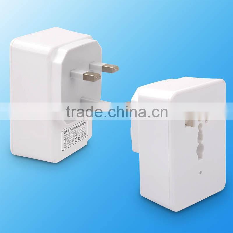 Multi-functional Travel Wall Four Usb Port Charger With One AC Output, UK/US/EU/AU Plug For Mobile