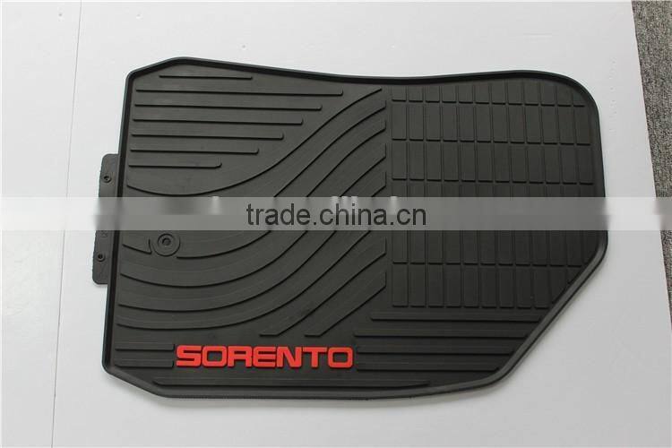 Automotive multi-season protection floor mat liner for kia sorento