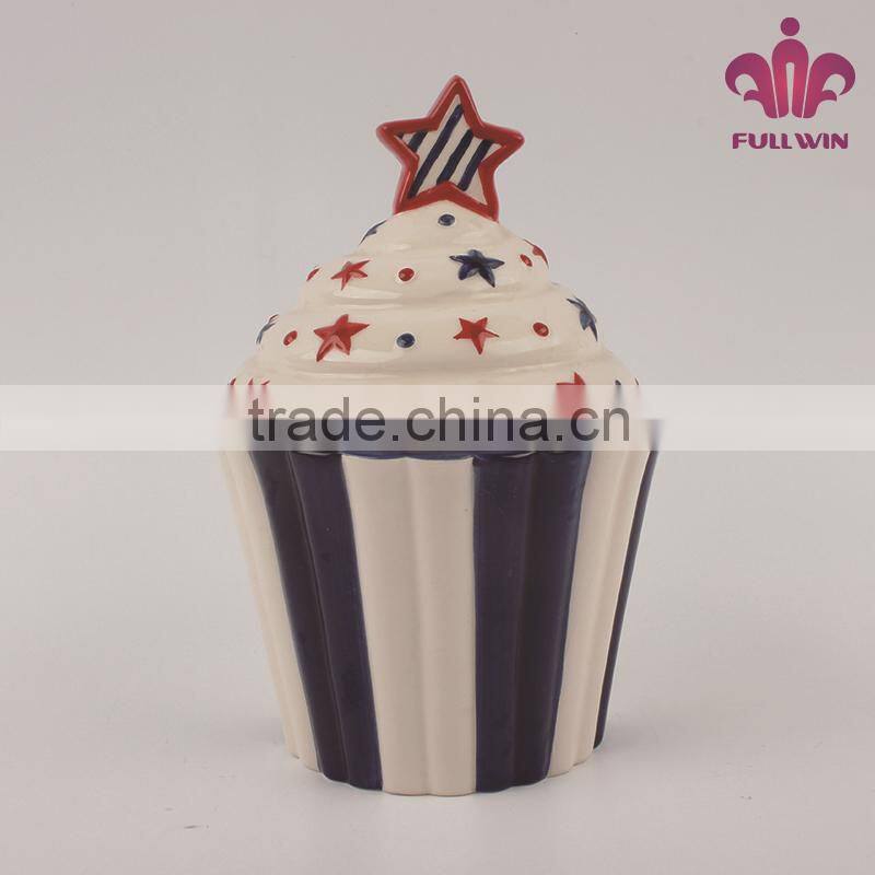 Ceramic ice cream container with 3d lid