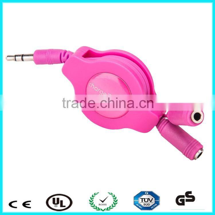 Tangle free retractable1 male to 2 female aux Y splitter cable