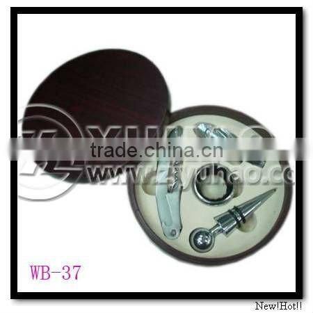 Fashion Design Round Box Wine Tools Set