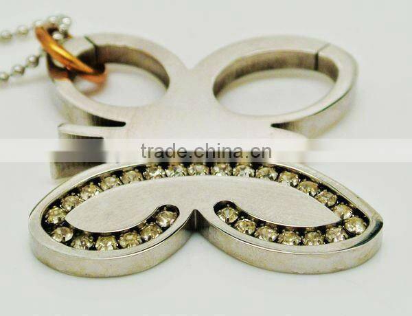 Latest cutout custom wholesale butterfly pendants for jewelry making