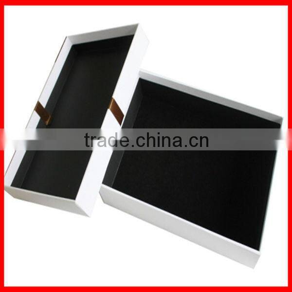 White Luxury Custom Paper Apparel Box Handmade