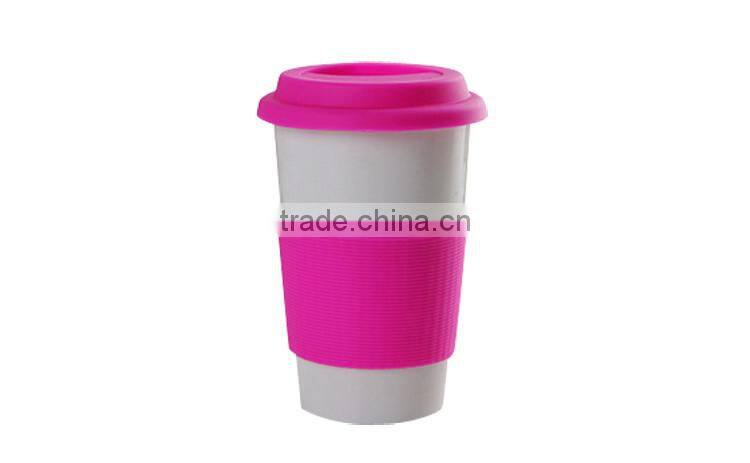 Wholesale porcelain promotional coffee mug white ceramic mug with silicone lid and sleeve