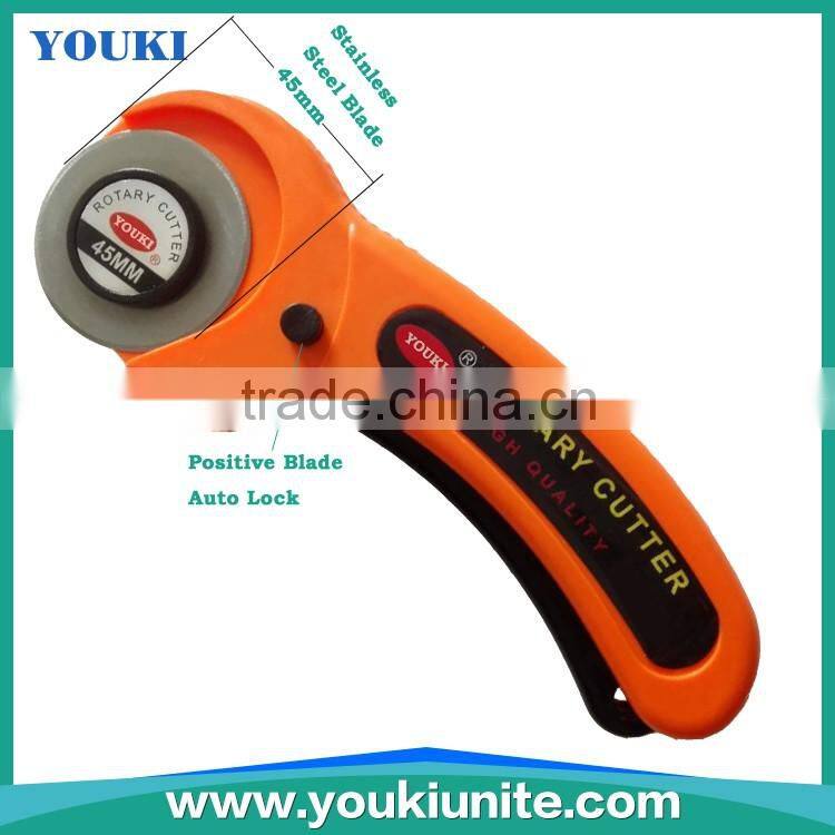 45mm Wide Blade Rotary Cutter with Plastic Handle