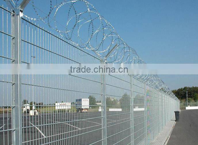 2015 358 security fence