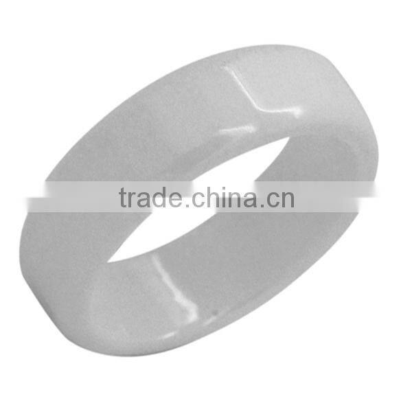 Fashion white ceramic ring with grooves