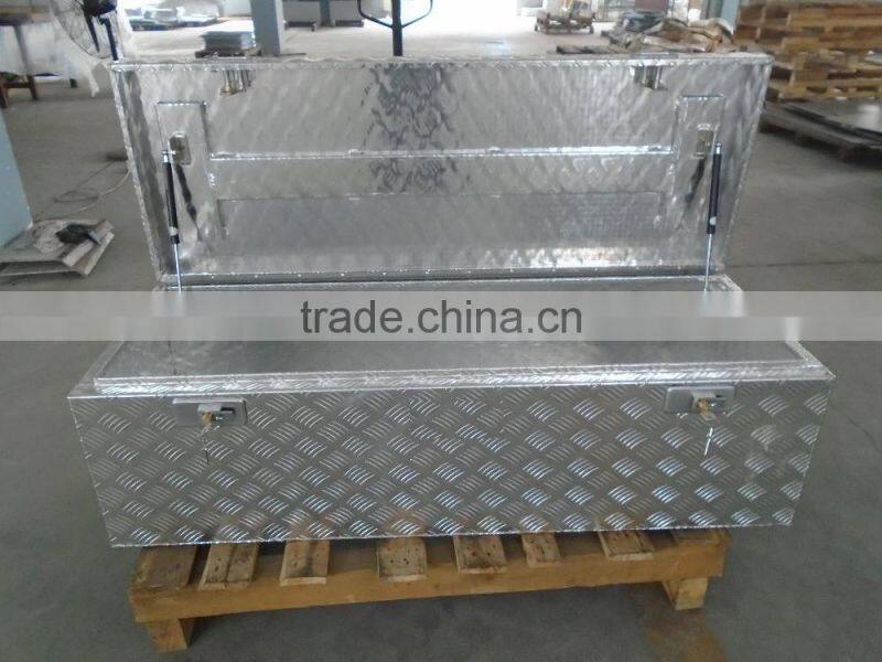 Aluminum Tote Boxes - Sale