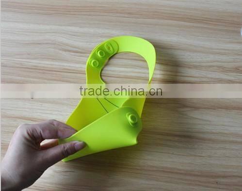 Wholesale bandana plain white silicone baby bib