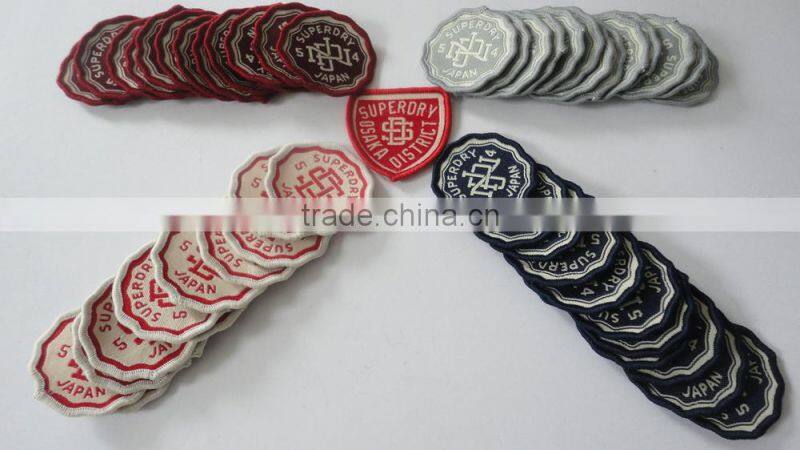 2016 custom logo high quality embroidery patch badge for apparel