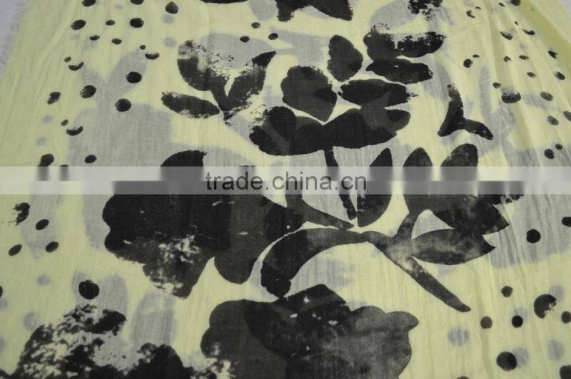 Fashion new summer lady print floral dot rayon 100%viscose hot scarf