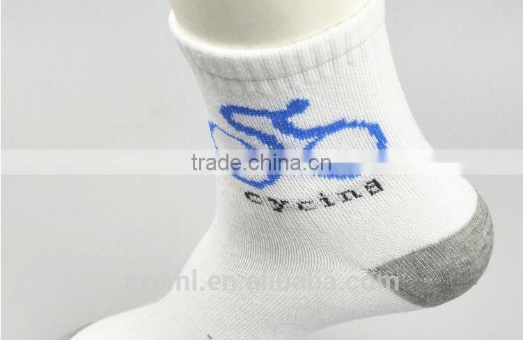 2015 mens fashion sport casual style combed cotton men socks