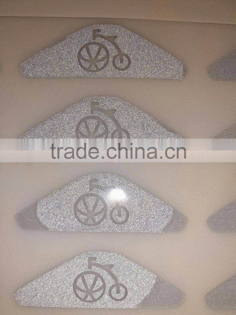 Reflective logo can be customized