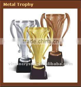Manufacturer and Exporter of Metal Star Trophy With Figure