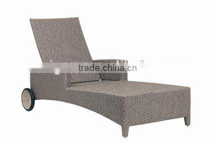 2017 TRADE ASSURANCE Fancy design cheap aluminium frame pe rattan lawn and garden sun lounges