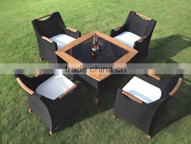 Unique rubberwood dining room tables