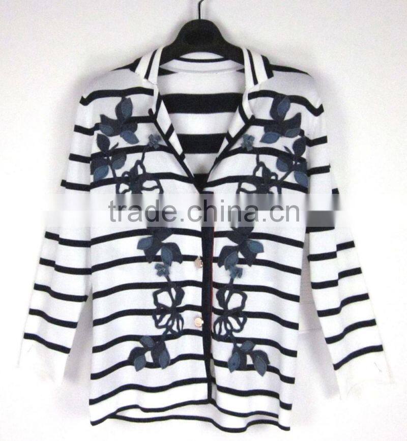 2016 black and white stripe with embroidery lady sweater