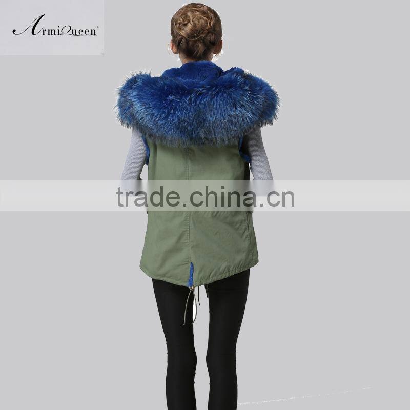 Facotory price fashion fully blue collar fur vest ,winter felman short fur coat/gillet with badge