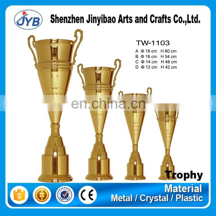 China supplier 2017 wholesale various design football soccer trophy