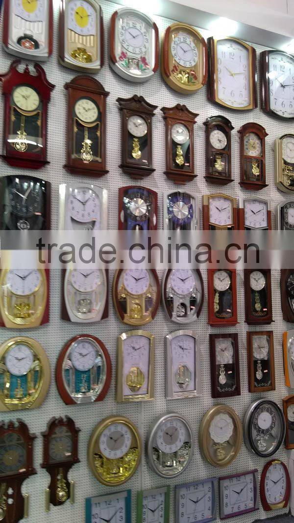 Big Size Rotating Design Plastic Quartz Wall Clock