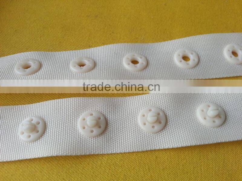 Plastic Snap Fastener Button Tape in Natural Color -- S1436
