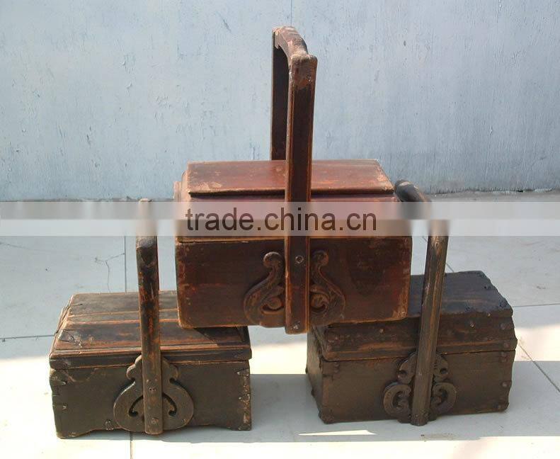 Chinese antique wooden storage baskets with painting