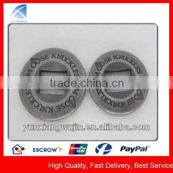 YX5537 Metal Embossed 2 Holes Antique Silver Metal Button