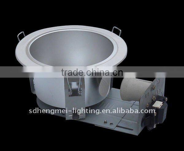 Simple adjustable down light E27
